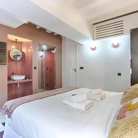 Mykeypers - Luxurious Private House With Jacuzzi For 10p/4br - Heart Of *