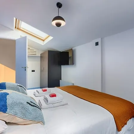 公寓 Mykeypers - Luxurious Private House With Jacuzzi For 10p/4br - Heart Of