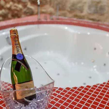 Mykeypers - Luxurious Private House With Jacuzzi For 10p/4br - Heart Of 巴黎