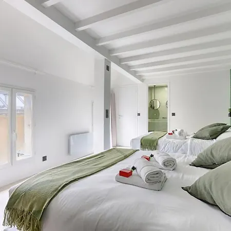 公寓 Mykeypers - Luxurious Private House With Jacuzzi For 10p/4br - Heart Of *