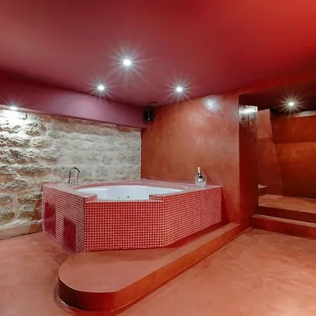 公寓 Mykeypers - Luxurious Private House With Jacuzzi For 10p/4br - Heart Of *